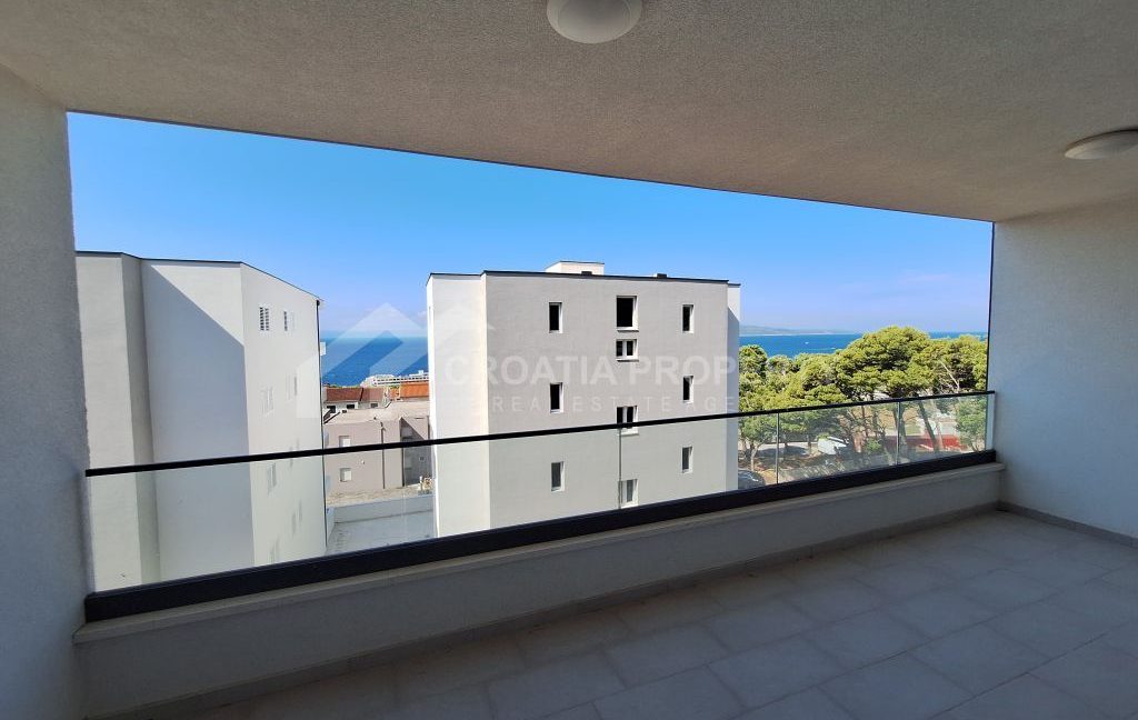 new apartment with sea view loggia makarska (1)