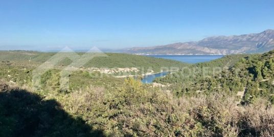 Spacious agricultural land with great potential Brac