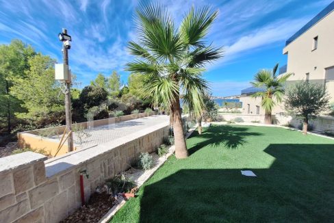 new seaside apartment with spacious garden sevid - 3814 (1)