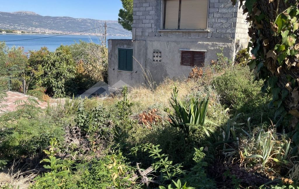 1st row house with spacious lot ciovo - 3830 (3)