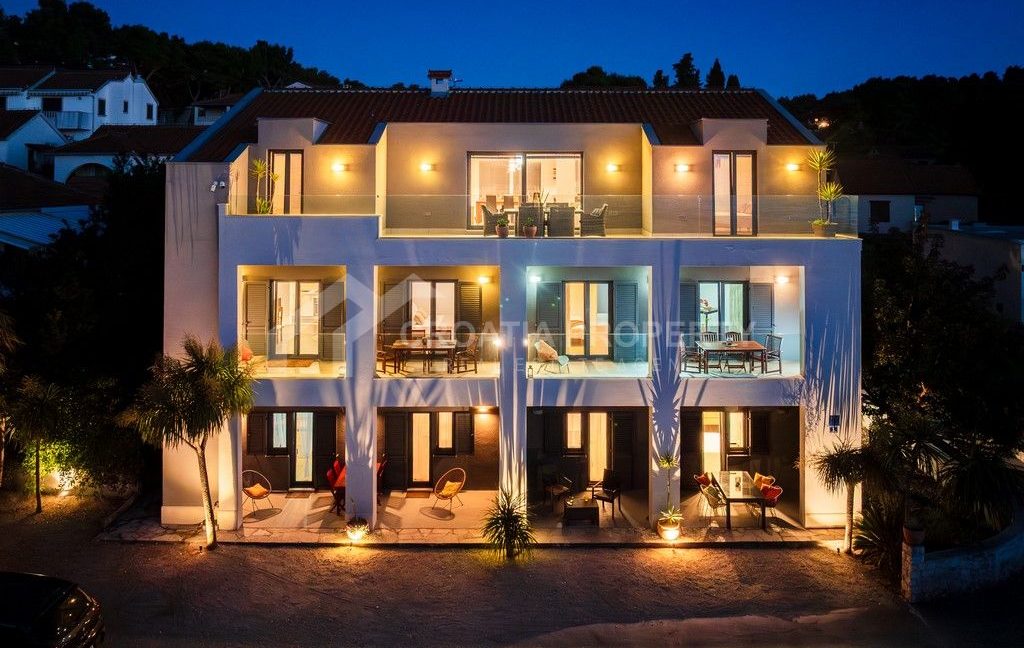 2nd row spacious seaside villa brac - 3808 (1)
