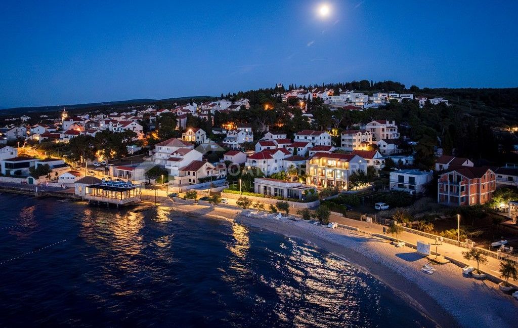 2nd row spacious seaside villa brac - 3808 (5)