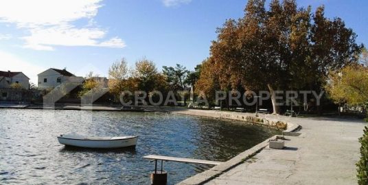 New apartment with spacious garden Kastel Sucurac