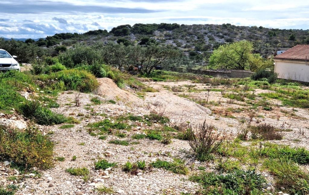 construction land with a sea view murter - 3802 (4)