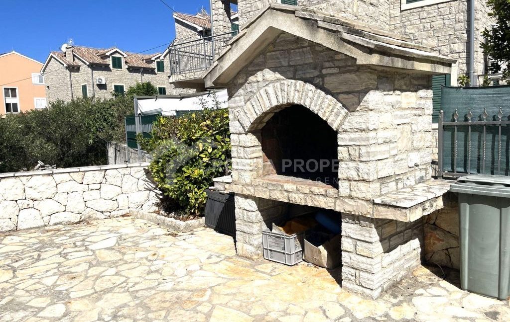 dalmatian stone house with spacious garden srima - 3818 (2)
