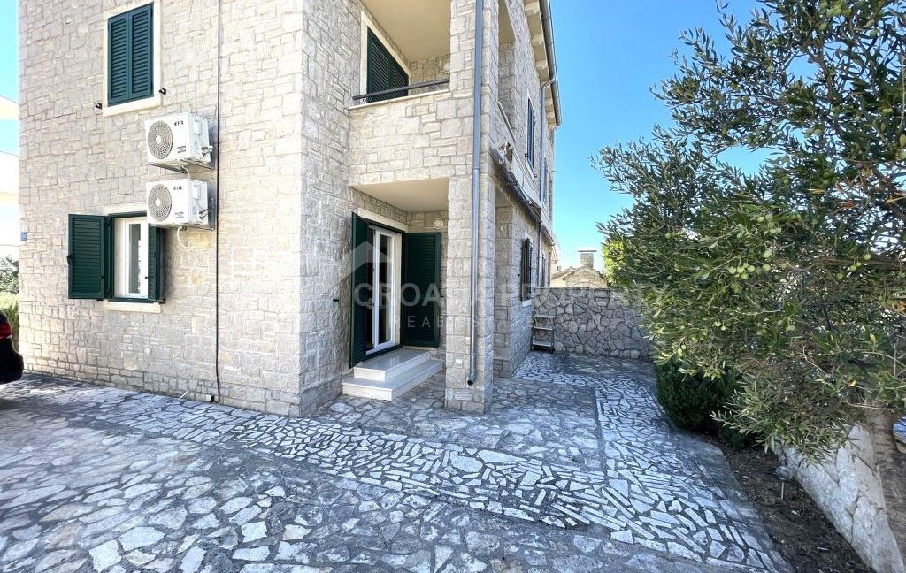dalmatian stone house with spacious garden srima - 3818 (3)