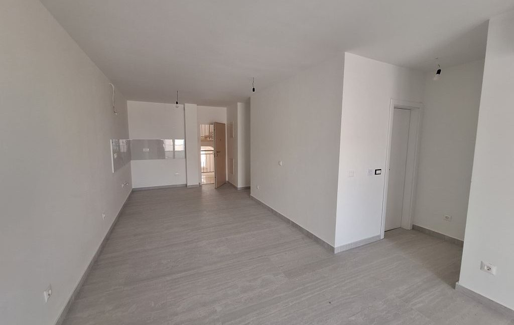 sea view apartment with loggia (3)