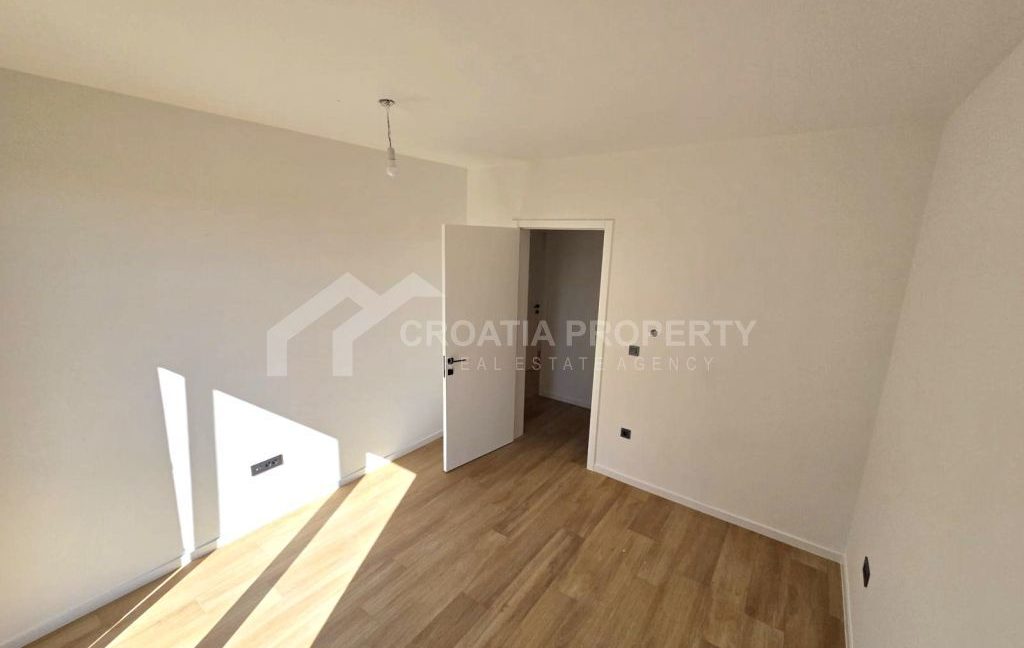 seaside apartment with spacious garden srima - 3822 (10)