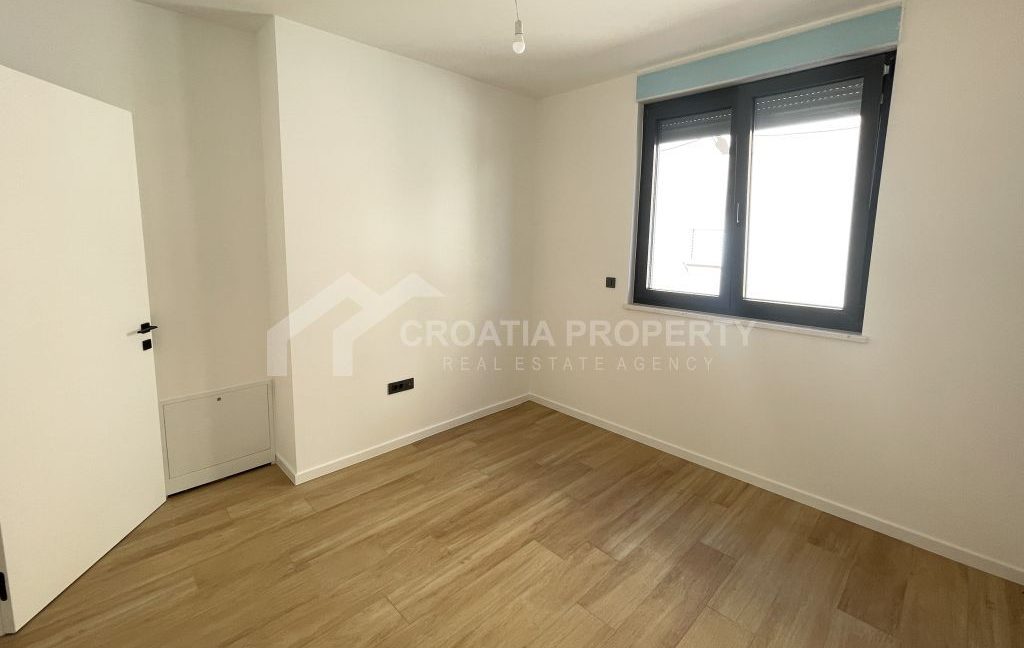 spacious apartment with beautiful garden srima - 3821 (8)