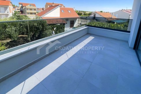spacious apartment with two parking spaces srima - 3825 (1)