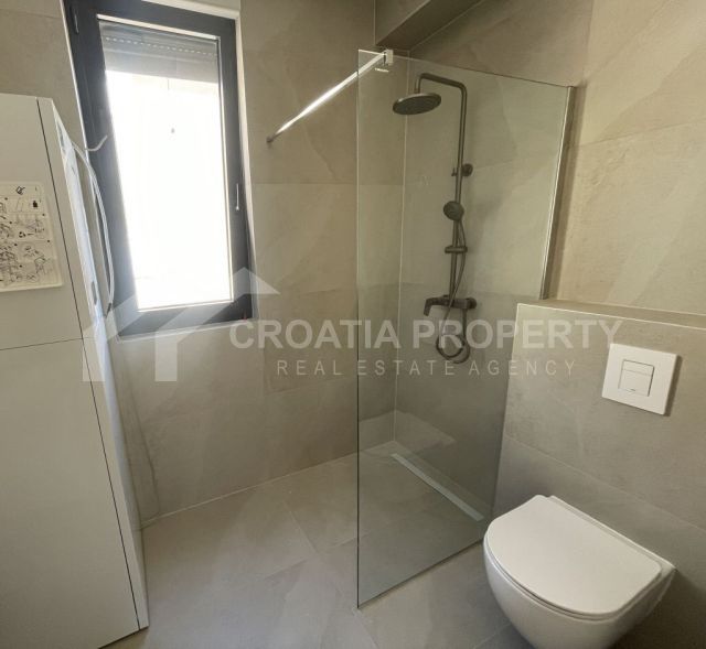 spacious apartment with two parking spaces srima (6)
