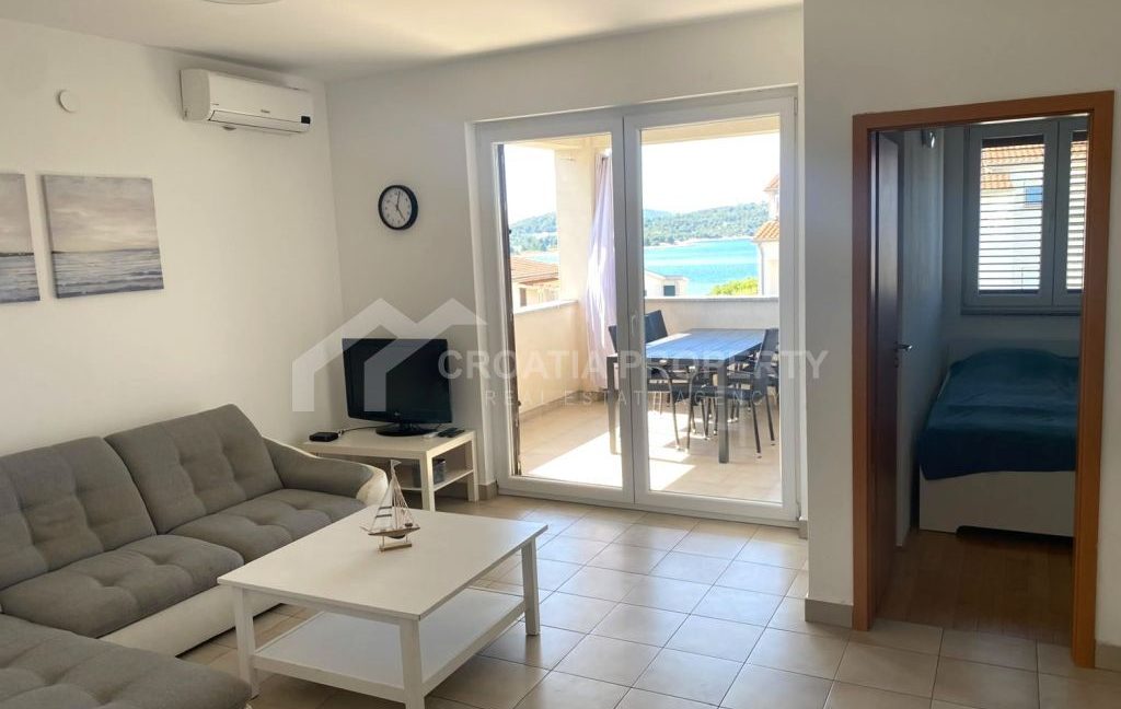 two story apartment near the beach rogoznica - 3820 (1)