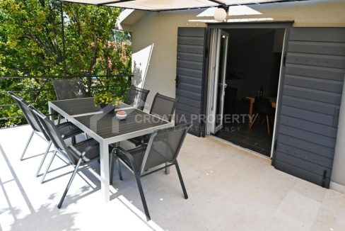 detached seaside house with garden murter - 3839 (1)