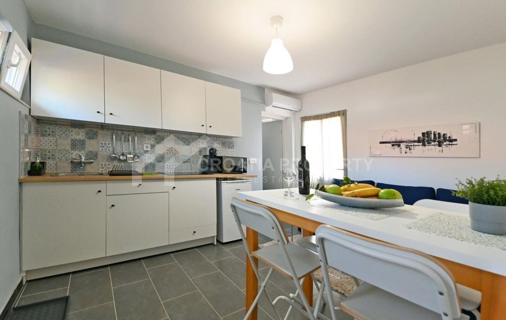 detached seaside house with garden murter (16) - 1K JPEG