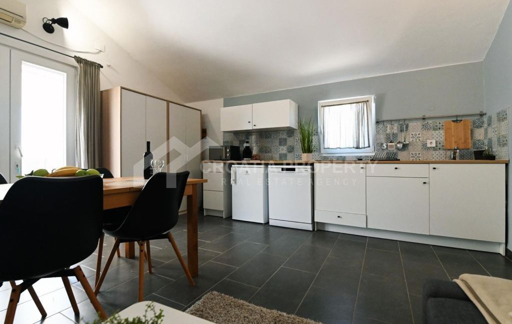 detached seaside house with garden murter (5) - 1K JPEG