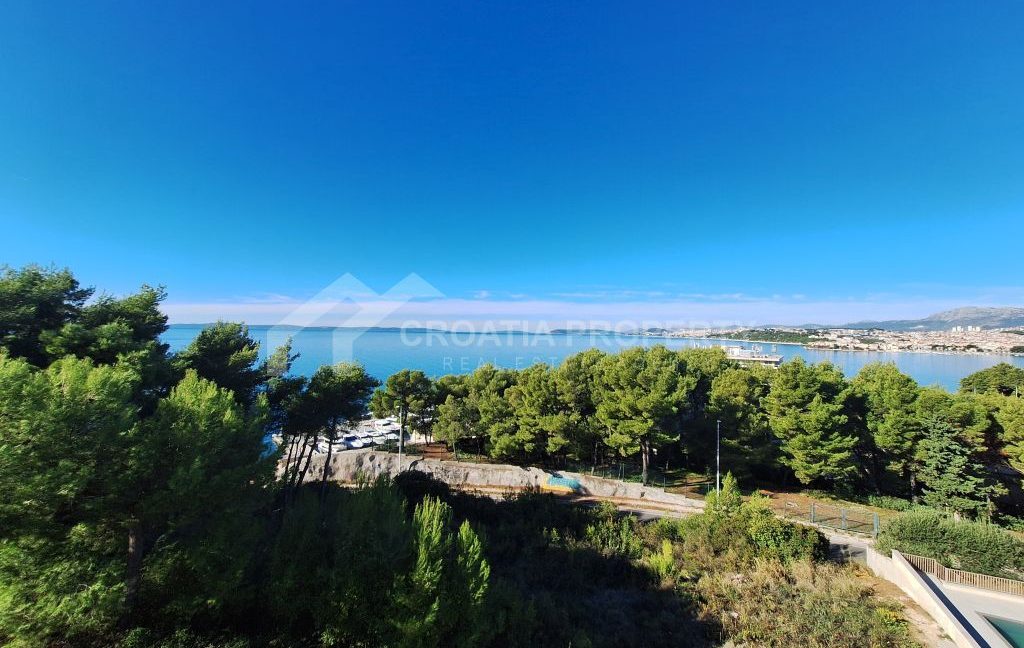 luxurious apartment with open sea view podstrana - 3868 (1)