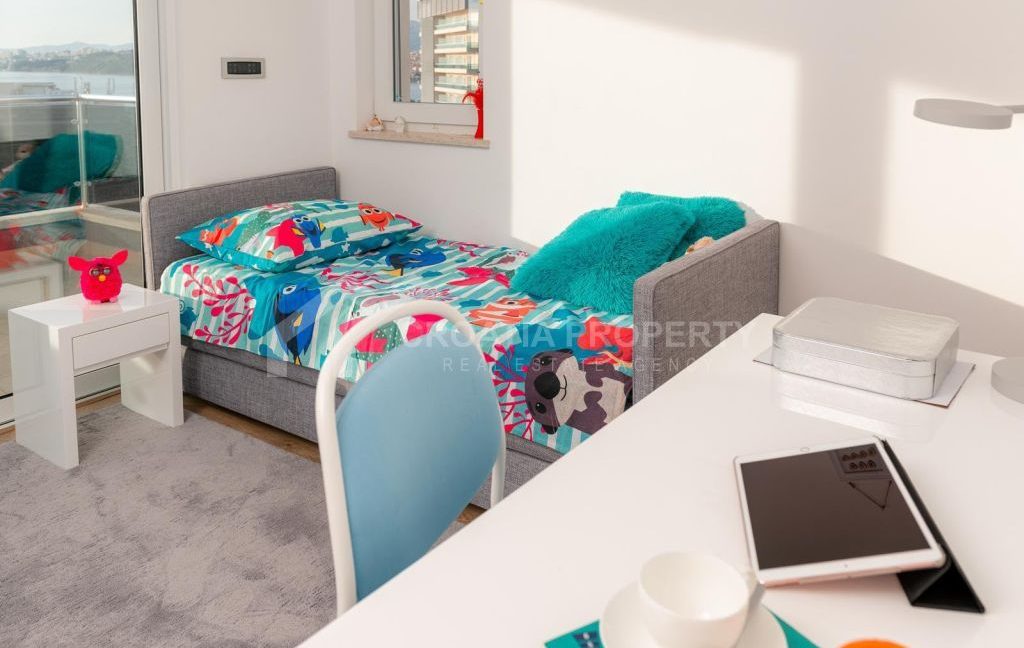 luxurious apartment with open sea view podstrana - 3868 (10)