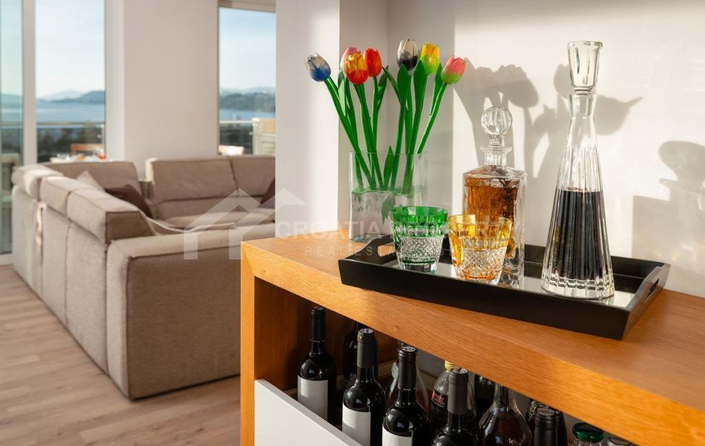luxurious apartment with open sea view podstrana - 3868 (4)