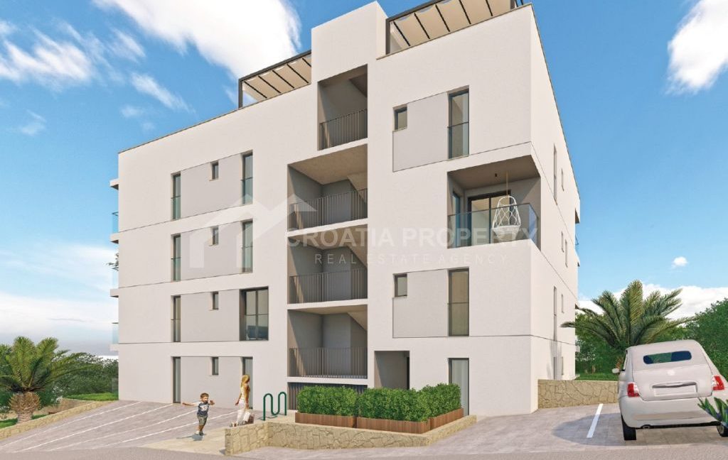 new elevator eqquiped sea view apartment ciovo (4)