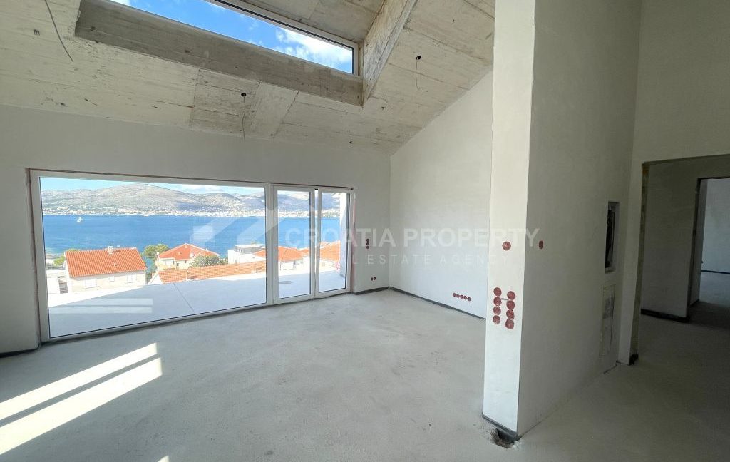 new seaside penthouse with a view ciovo - 3861 (1)