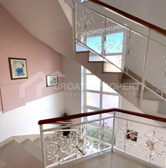 spacious house with beautiful sea view ciovo - 3840 (8)